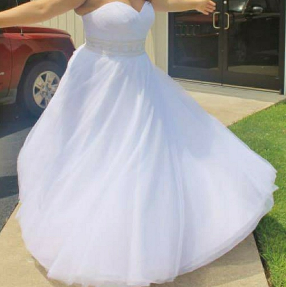 David's bridal wedding gown